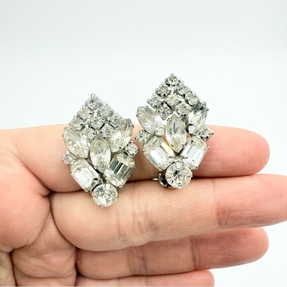 Vintage Crystal Rhinestone Clip On Earrings - Picture 1 of 5